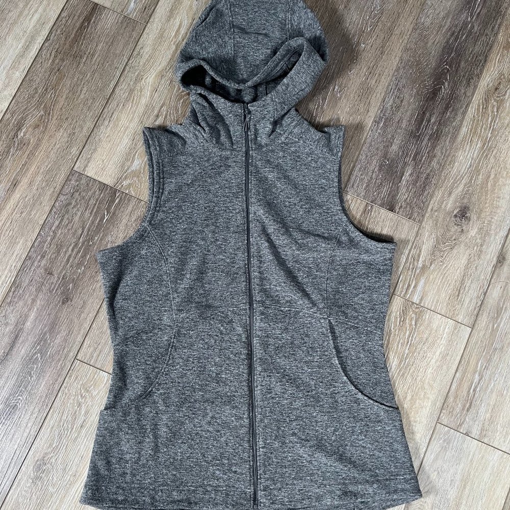 NEW Gray Duluth Frost Lake, Zip-Up, Hooded Vest, Size Medium